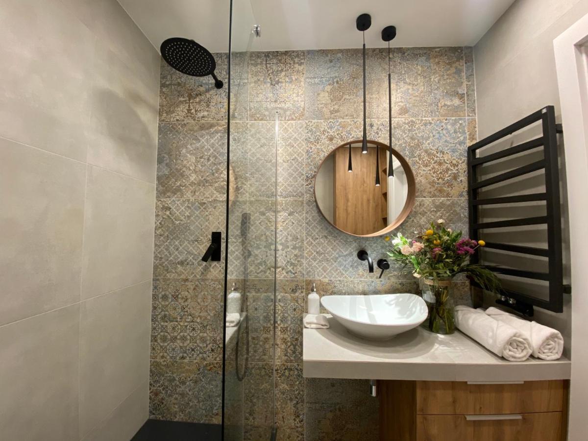 Aravel Suites ヴロツワフ エクステリア 写真